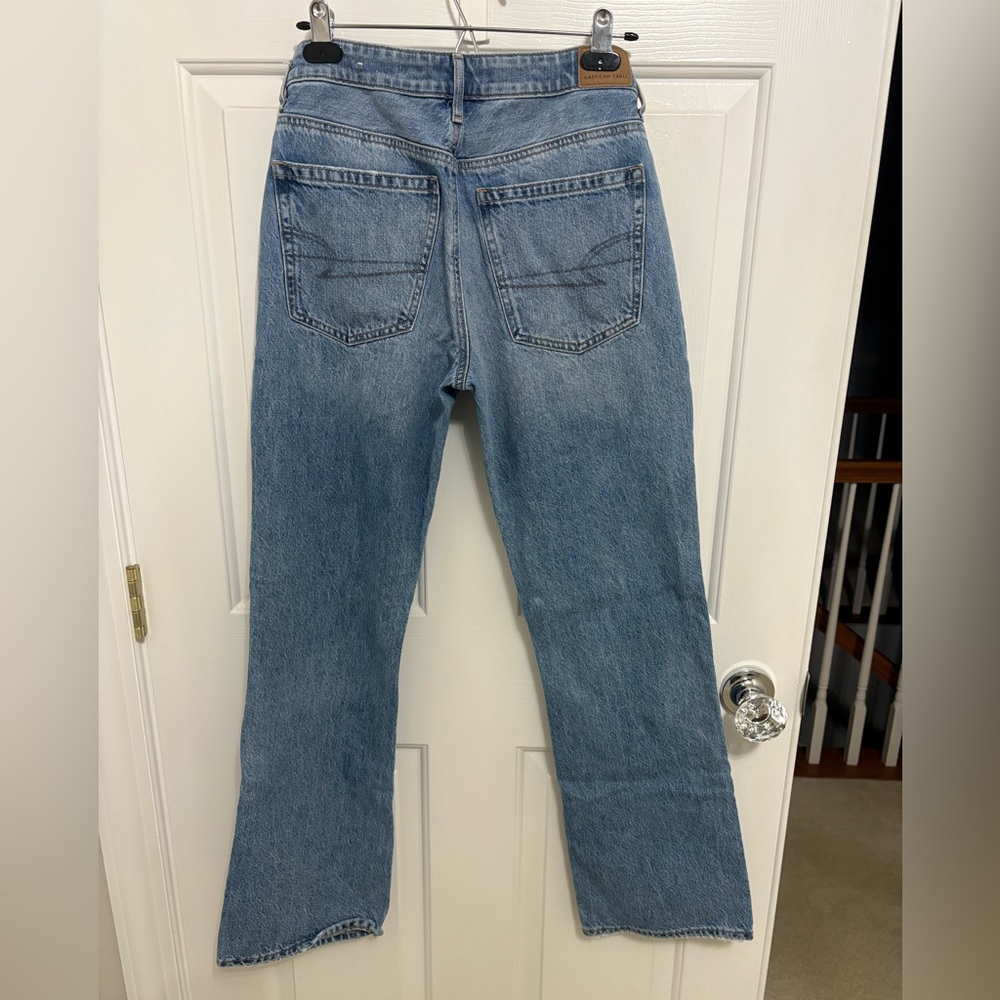 American Eagle Outfitters Light Blue Straight Leg Jeans - Picture 2 of 3